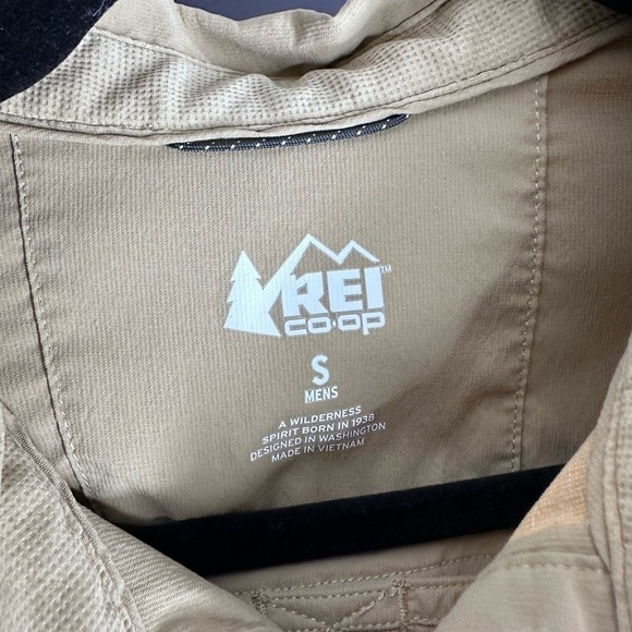 REI Co-op Button down Shirt Outdoors Mens Small Fishing Hiking. - Picture 6 of 8